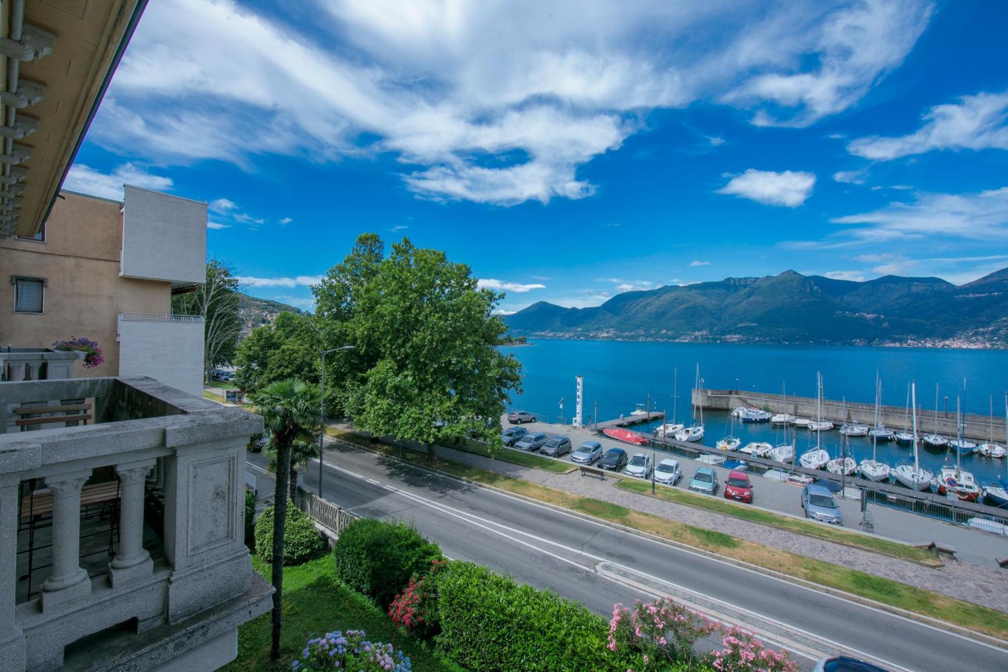 Residenza Oleandro Lake View Luino Center - Happy Rentals Ngoại thất bức ảnh